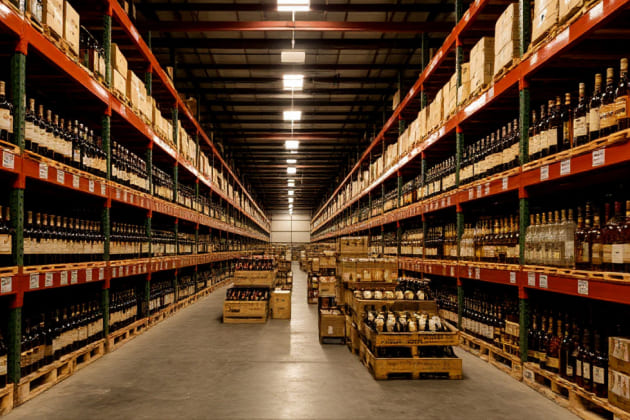 Алкогольная продукция на складе: безопасное хранение и автоматизация учета